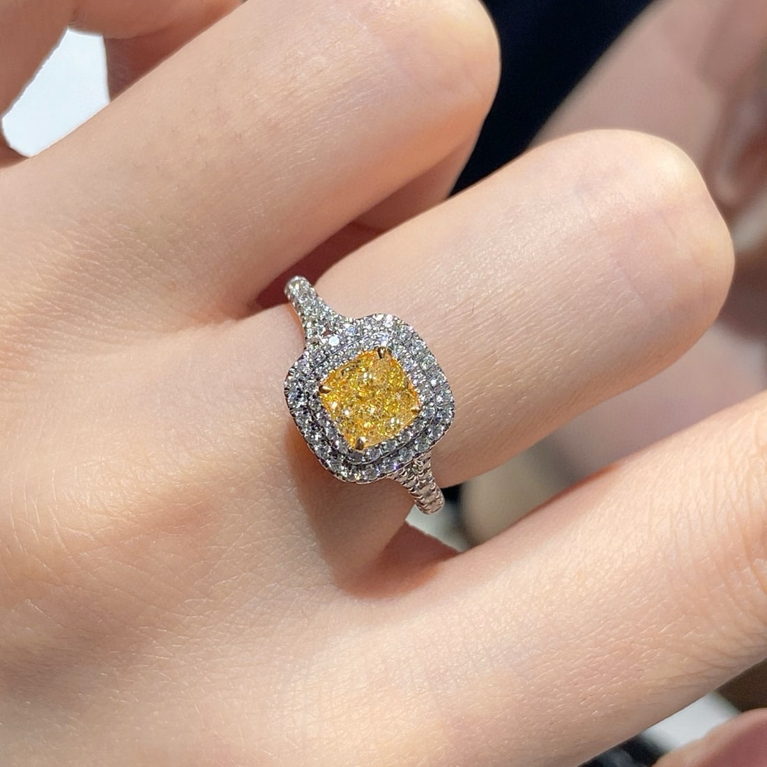 14k Gold 1.34 Ctw Natural Yellow Diamond & Diamond Ring - 5
