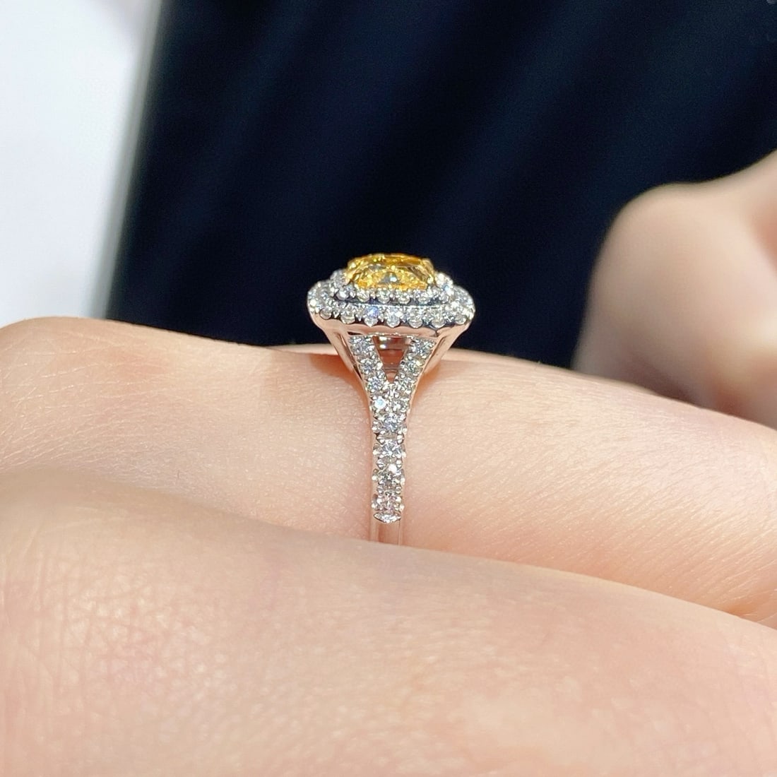 14k Gold 1.34 Ctw Natural Yellow Diamond & Diamond Ring - 6