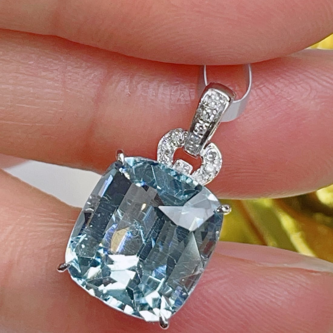 14k Gold 4.84 Ctw Natural Aquamarine & Diamond Pendant( Without Chain ) - 3