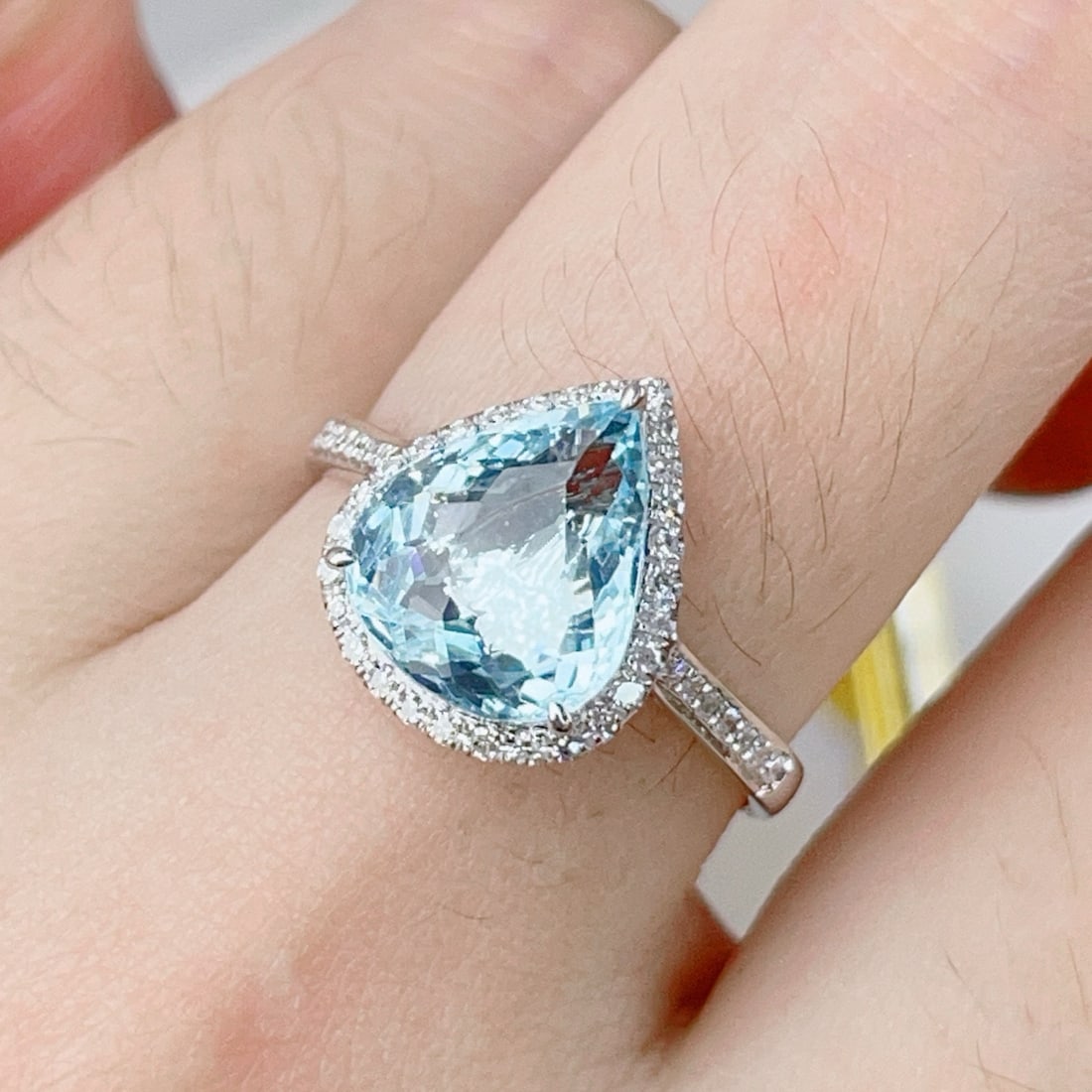 14k Gold 2.65 Ctw Natural Aquamarine & Diamond Ring - 5