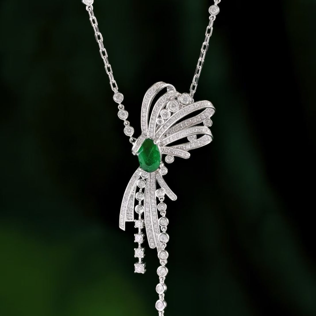 14k Gold 1.30 Ctw Natural Emerald & Diamond Necklace: Ref:231191011 // gold content:14k gold // main gemstone:emerald // shape:oval // carat weight:0. 53ct // color:green // treatment:natural // // adjacent gemstone 2 : diamond // shape:round // carat