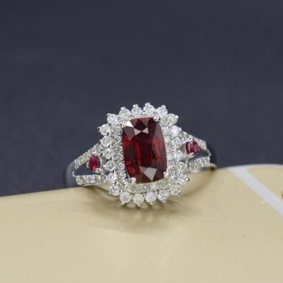 14k Gold 1.45 Ctw Natural Ruby & Diamond Ring - 4