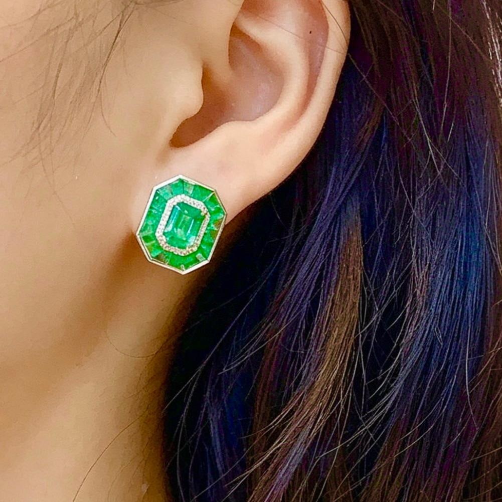 14k Gold 4.5 Ct Natural Emerald & Diamond Earrings - 4