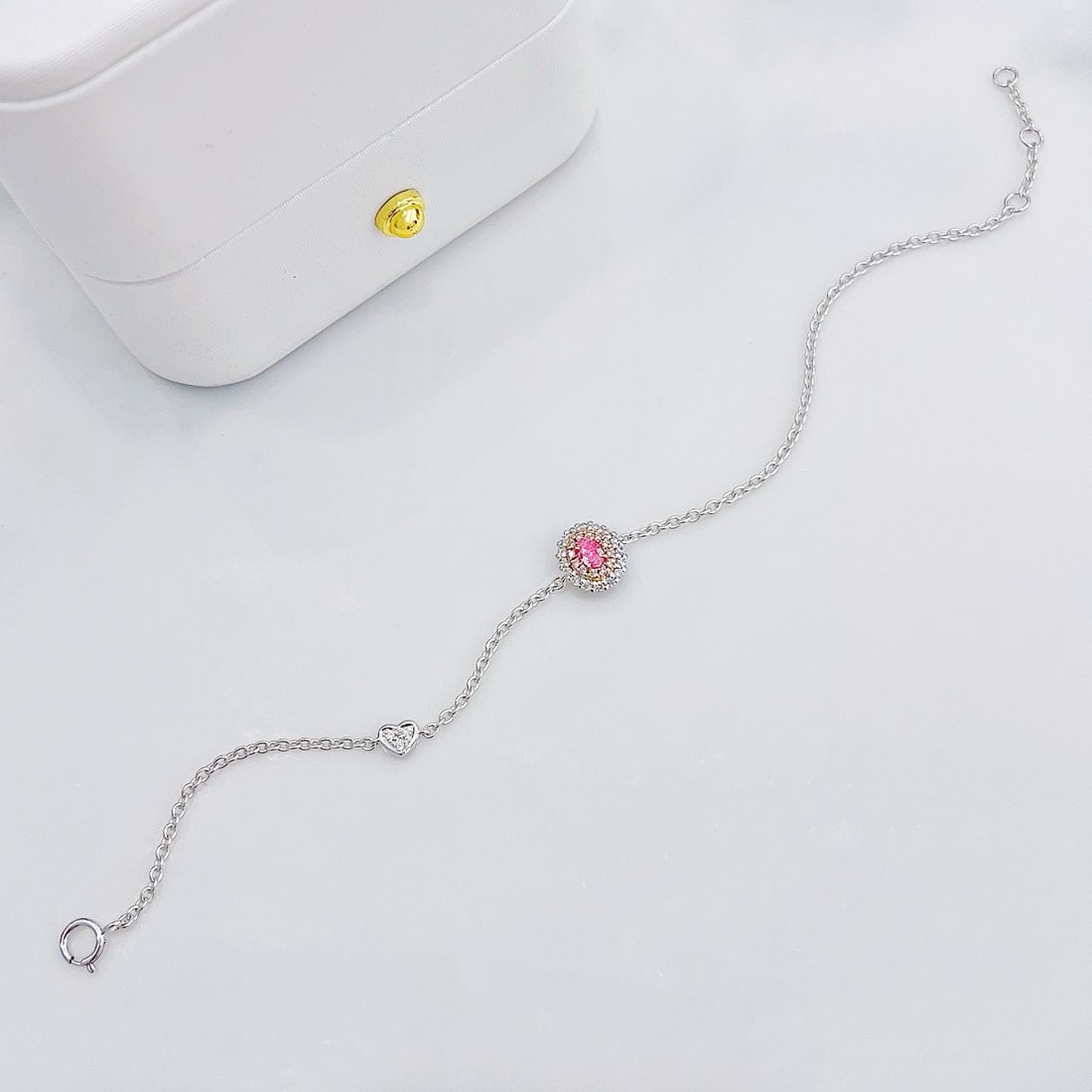 14k Gold 0.28 Ctw Natural Pink Diamond & Diamond Bracelet - 2