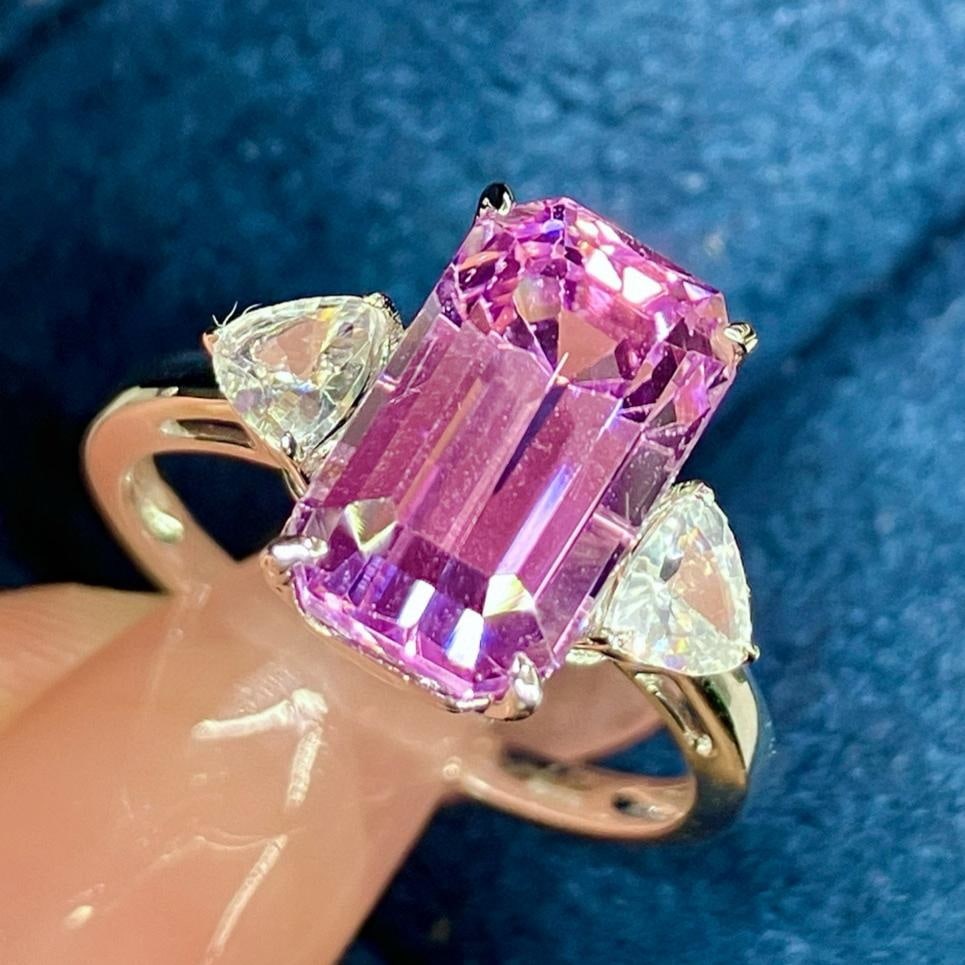 14k Gold 5.78 Ctw Natural Kunzite & Sapphire Ring: Ref:231191057 // gold content:14k gold // ring size:7. 25us // // main gemstone:kunzite // shape:octagonal // carat weight:5. 15ct // color:pinkish purple // treatment:natural // // adjacent gemstone 