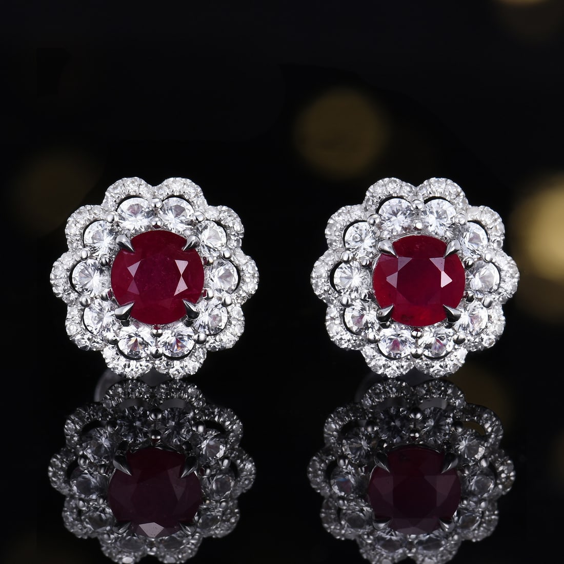 14k Gold 1.05 Ctw Natural Ruby & Diamond Earrings: Ref:231191083 // gold content:14k gold // main gemstone:ruby // shape:round // carat weight:0. 89ct // color:pigeonblood red // treatment:natural // cut grade:g // // adjacent gemstone 2 : diamond // 