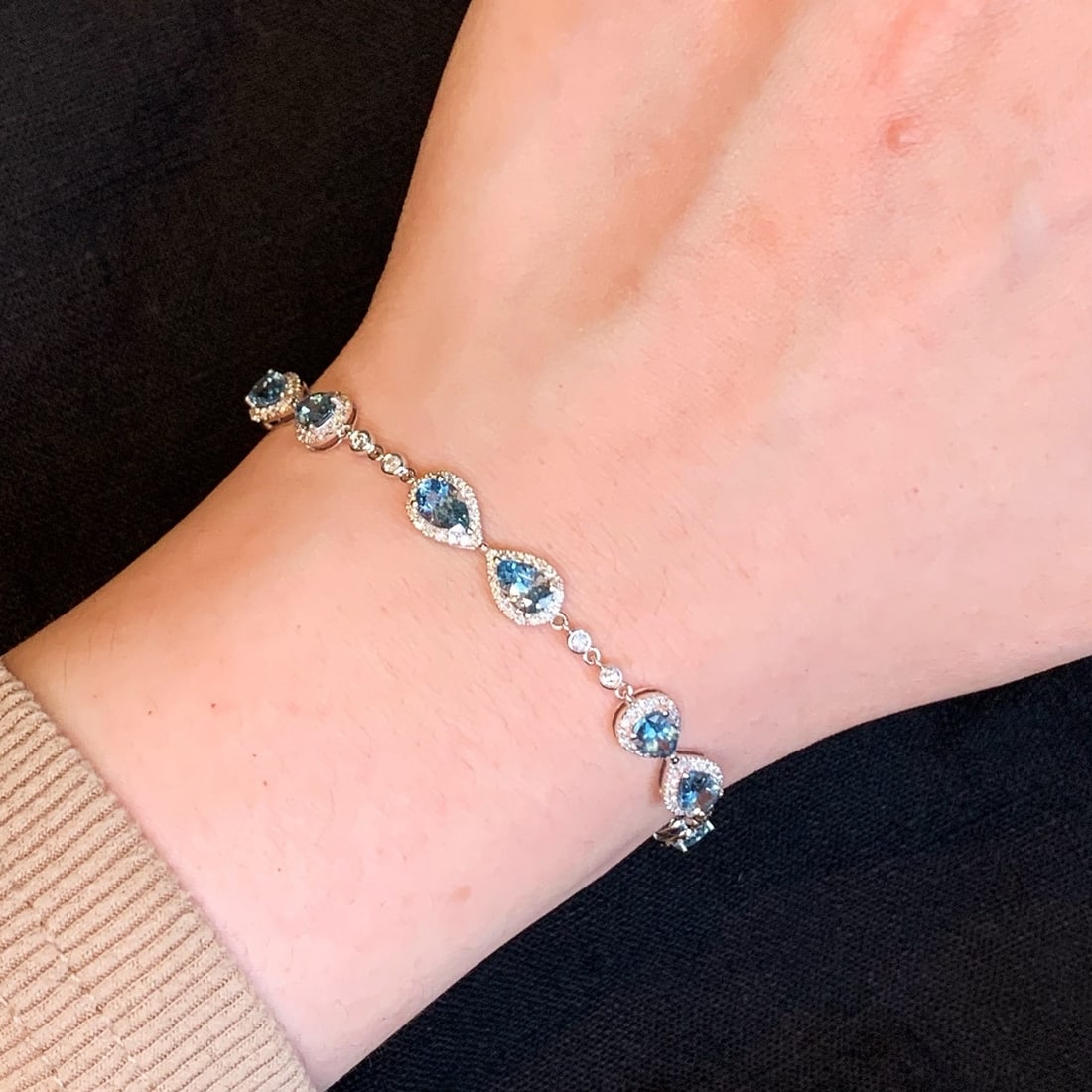 14k Gold 4.08 Ctw Natural Aquamarine & Diamond Bracelet - 3