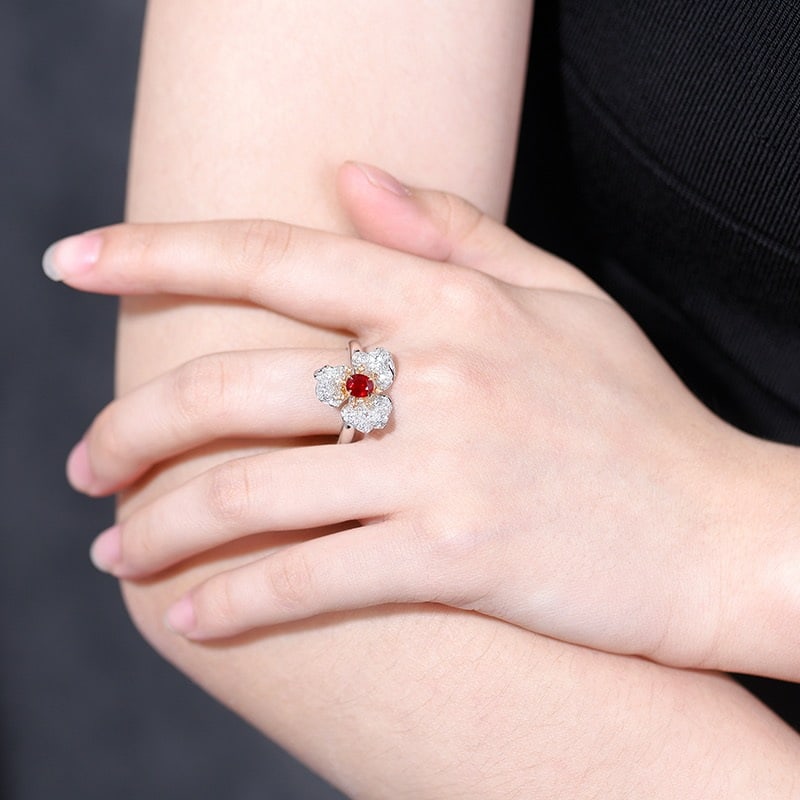 14k Gold 1.05 Ctw Natural Ruby & Diamond & Flowers Ring - 4