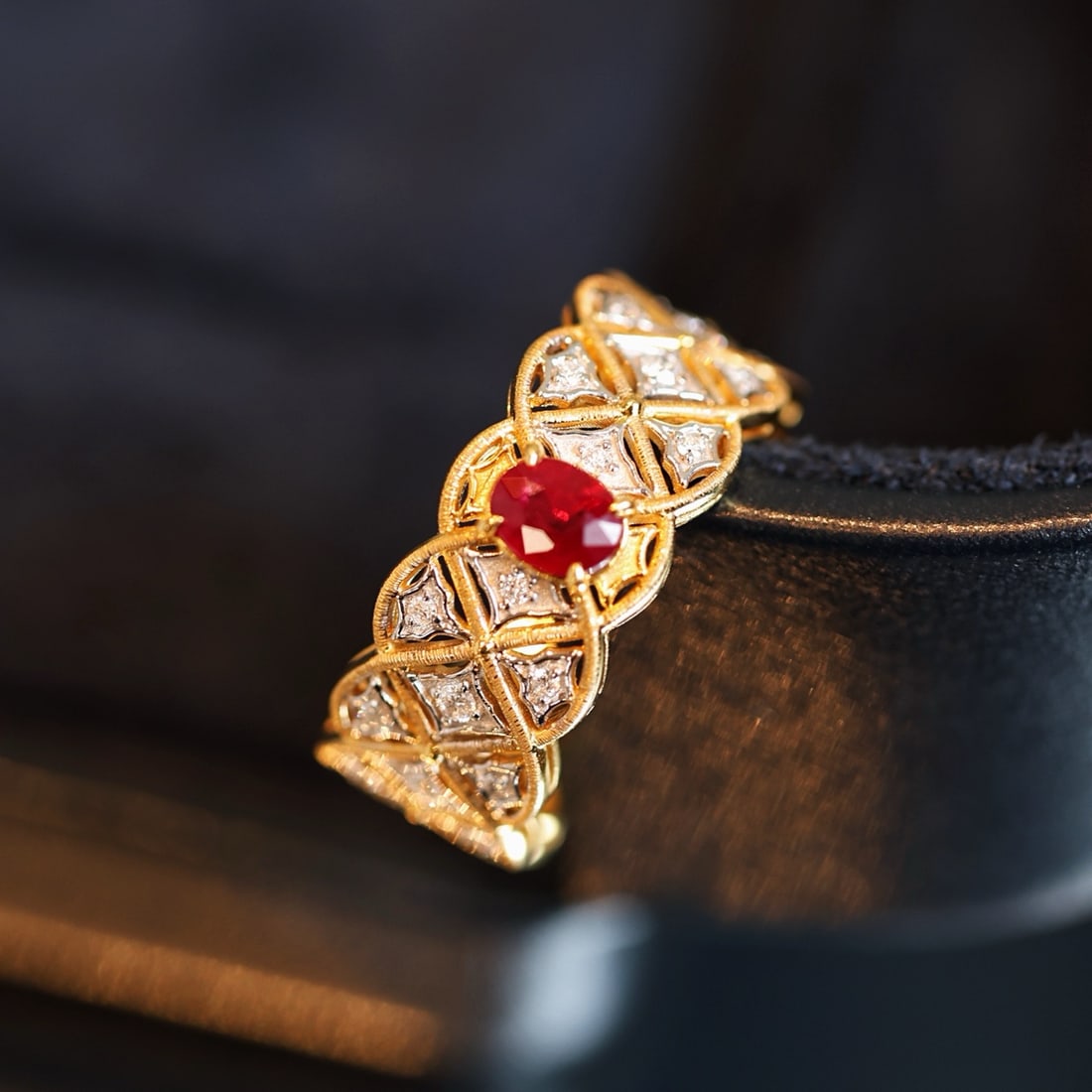14k Gold 0.91 Ctw Vivid Red Natural Ruby & Diamond Ring - 2