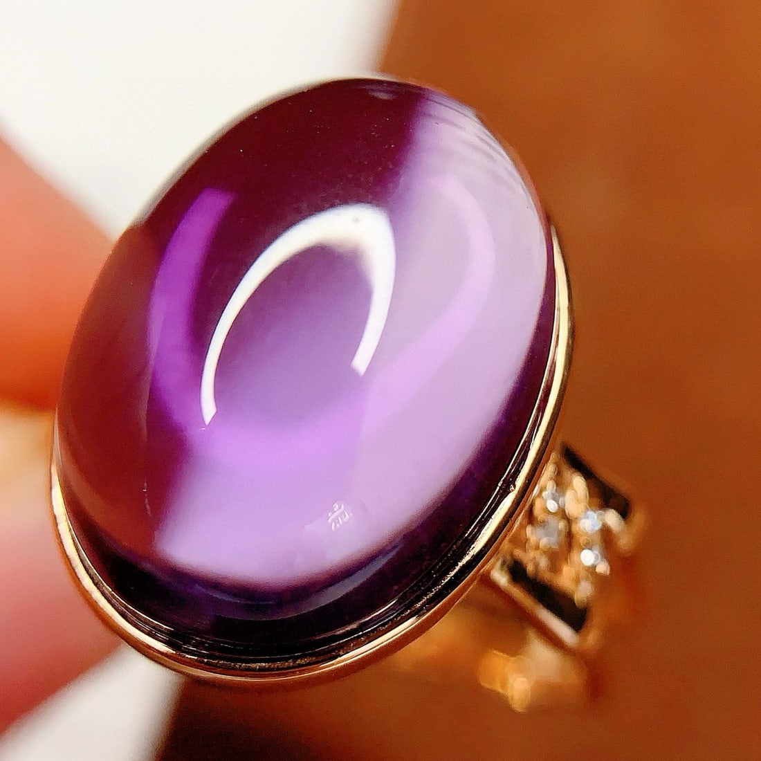 14k Gold 12.2 Ct Natural Amethyst & Diamond Ring: Ref:231191257 // gold content:14k gold // ring size:7. 25us // // main gemstone:amethyst // shape:oval // carat weight:12. 2ct // color:purple // treatment:natural // // adjacent gemstone 2 : diamond