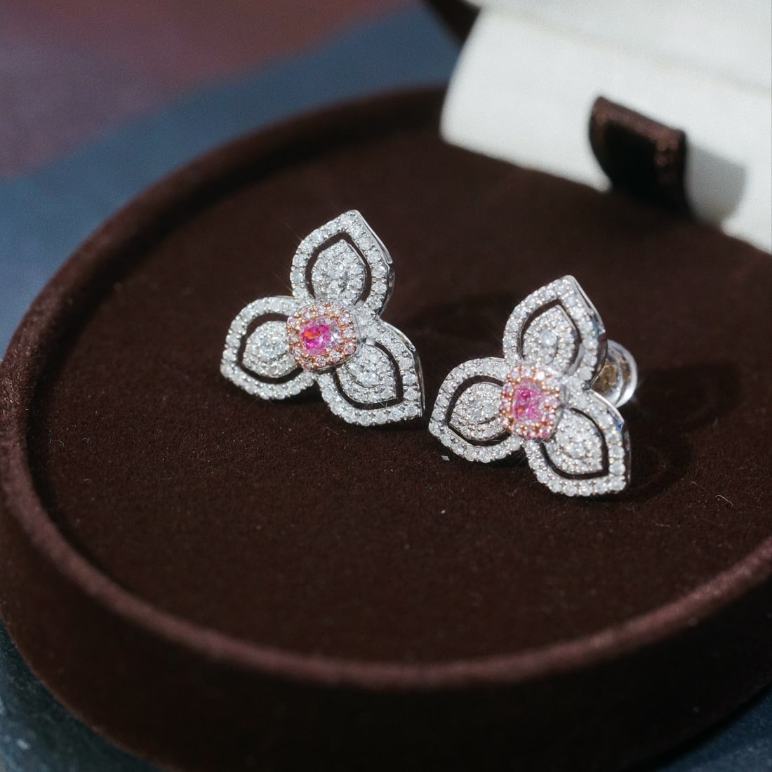 14k Gold 1.00 Ctw Natural Pink Diamond & Diamond Earrings - 3