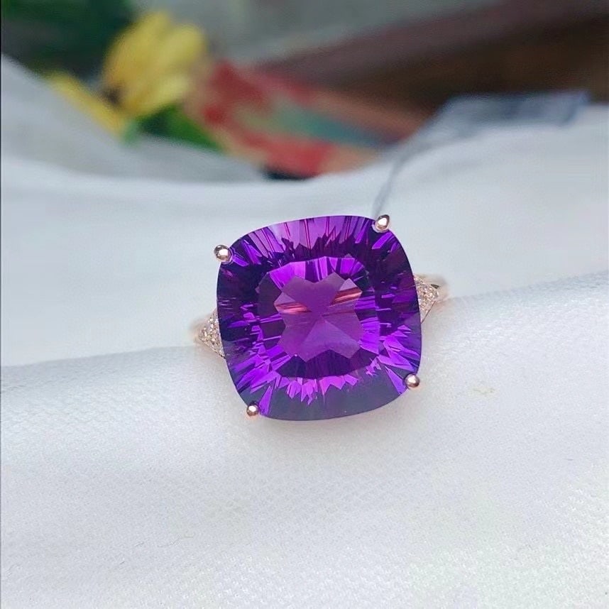 14k Gold 8.30 Ct Natural Amethyst & Diamond Ring: Ref:231192070 // gold content:14k gold // ring size:7. 25us // // main gemstone:amethyst // shape:cushion // carat weight:8. 30ct // color:purple // treatment:natural // // adjacent gemstone 2 :