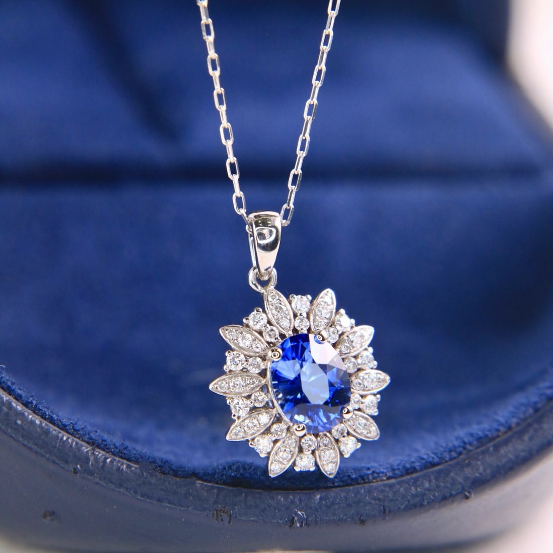 14k Gold 1.34 Ctw Natural Sapphire & Diamond Necklace - 2