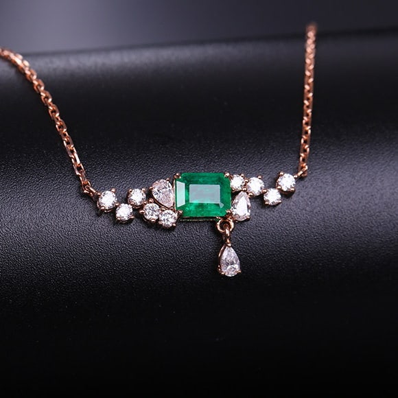14k Gold 0.68 Ctw Vivid Green Natural Emerald & Diamond Necklace - 2