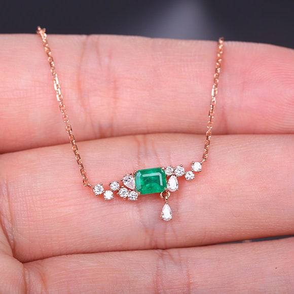 14k Gold 0.68 Ctw Vivid Green Natural Emerald & Diamond Necklace - 9