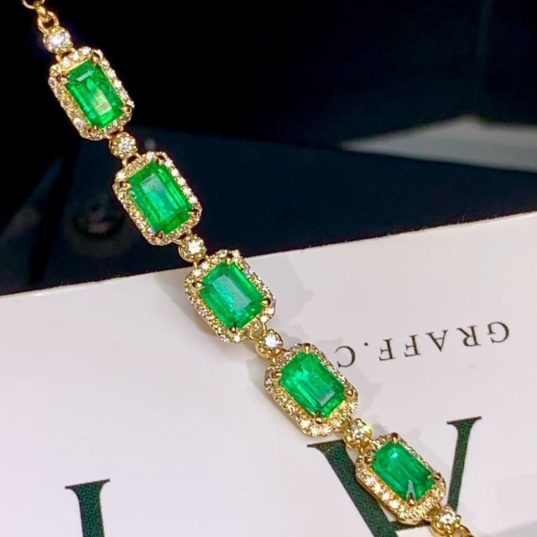 14k Gold 2.25 Ctw Natural Emerald & Diamond Bracelet - 3