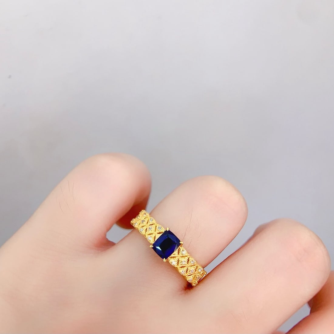 14k Gold 0.85 Ct Natural Sapphire & Diamond Ring - 5