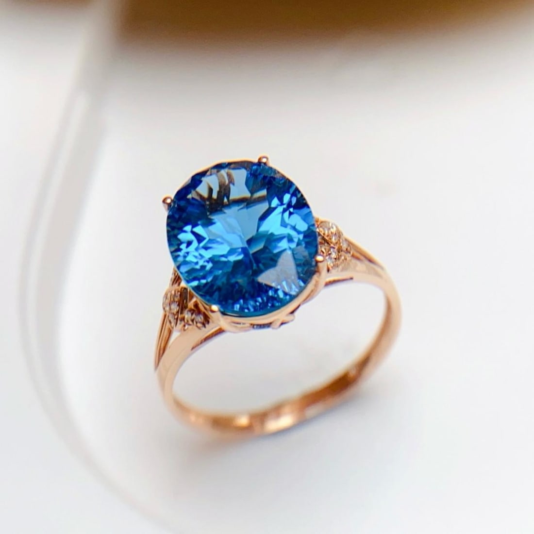 14k Gold 6.80 Ct Natural Topaz & Diamond Ring - 4