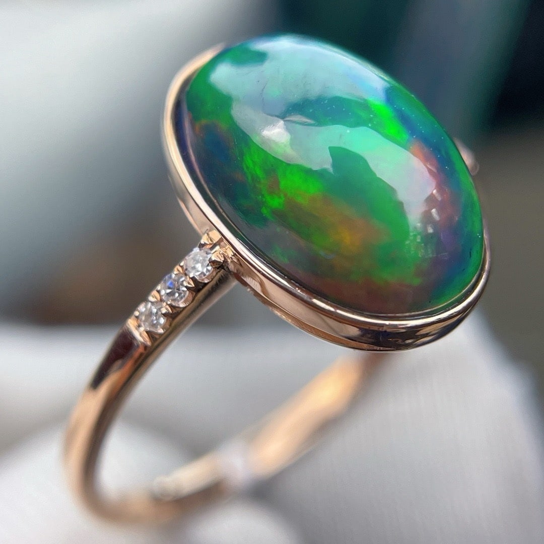 14k Gold 3.33 Ct Natural Opal & Diamond Ring - 4
