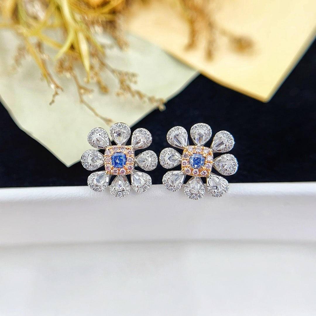 14k Gold 1.34 Ctw Natural Blue Diamond & Diamond Earrings: Ref:231192178 // gold content:14k gold // main gemstone:blue diamond // shape:cushion // carat weight:0. 24ct // color:blue // treatment:natural // // adjacent gemstone 2 : diamond // shape:multiple