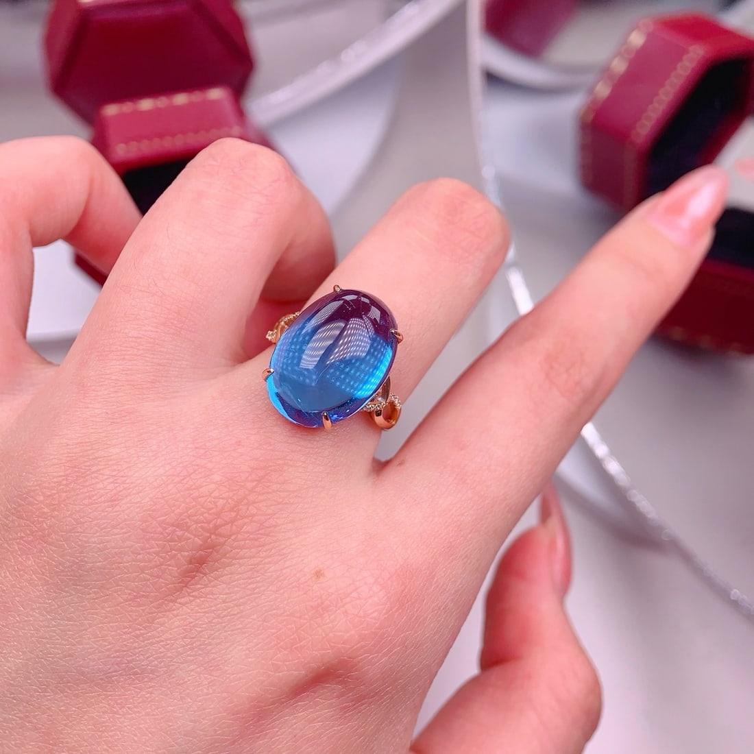 14k Gold 19.25 Ct Natural Topaz & Diamond Ring - 2