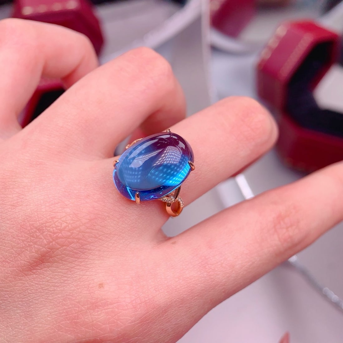14k Gold 19.25 Ct Natural Topaz & Diamond Ring - 3