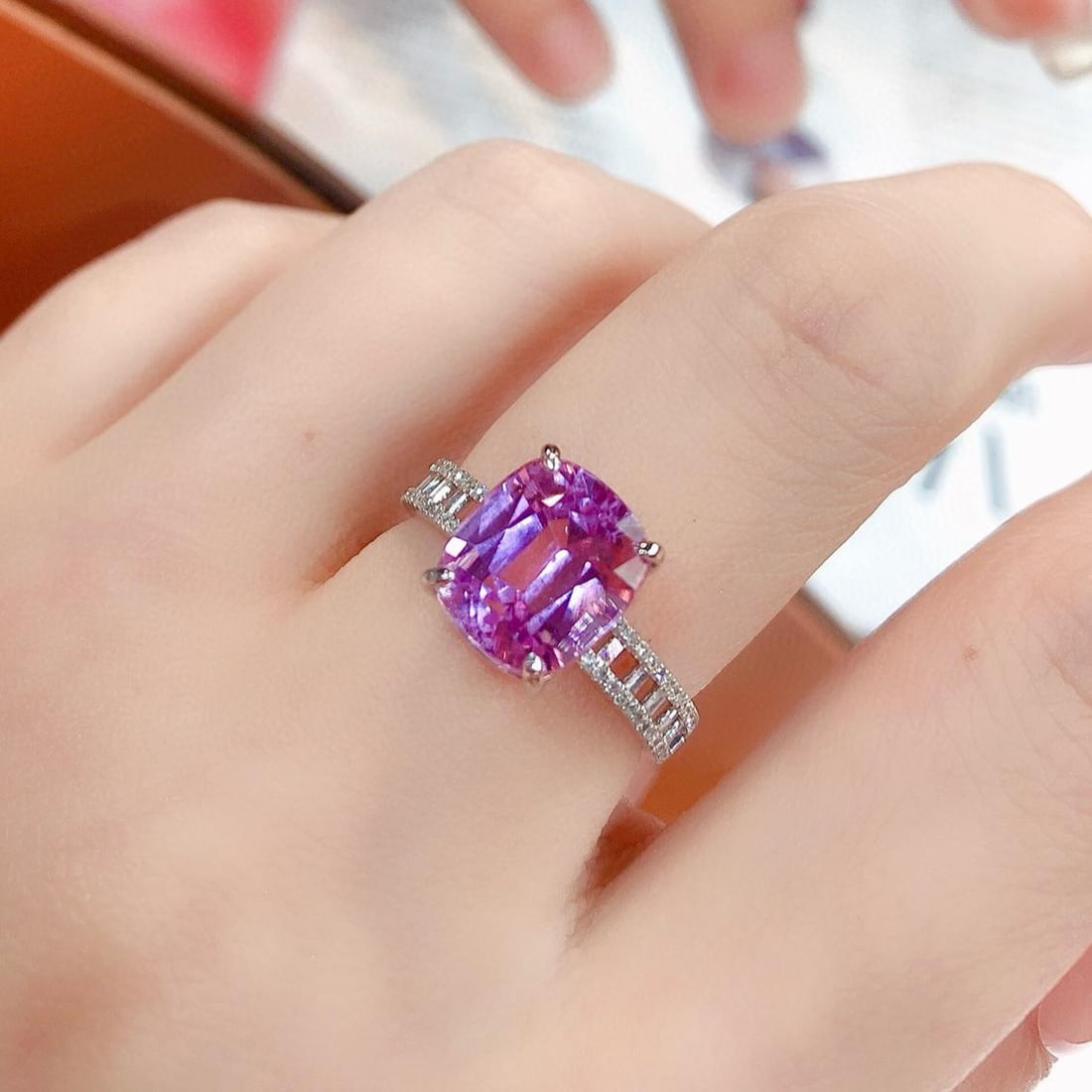 14k Gold 5.2 Ct Natural Kunzite & Diamond Ring - 4