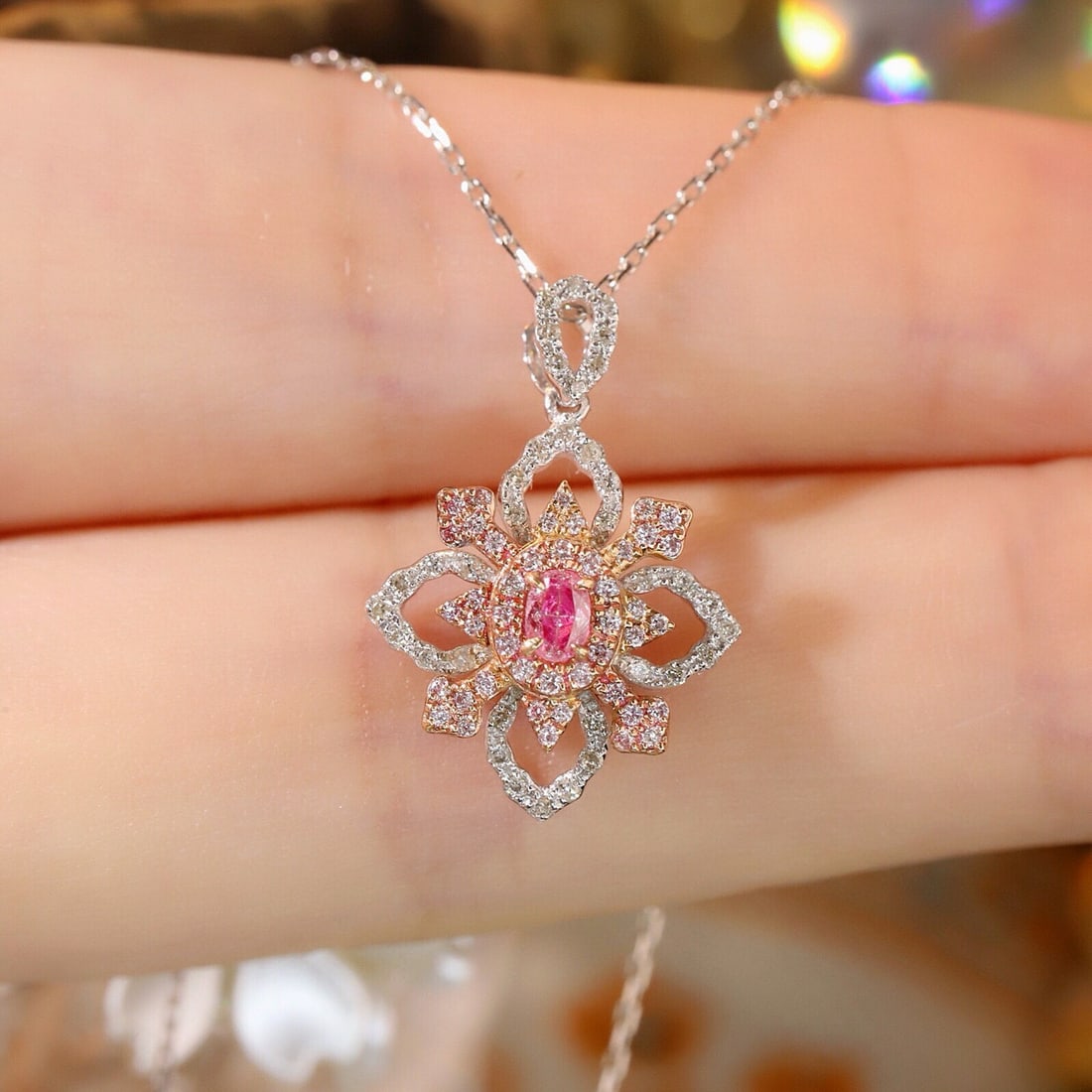 14k Gold 0.40 Ctw Natural Pink Diamond & Diamond Necklace: Ref:231192225 // gold content:14k gold // main gemstone:pink diamond // shape:oval // carat weight:0. 12ct // color:pink // treatment:natural // // adjacent gemstone 2 : diamond // shape:round // cara