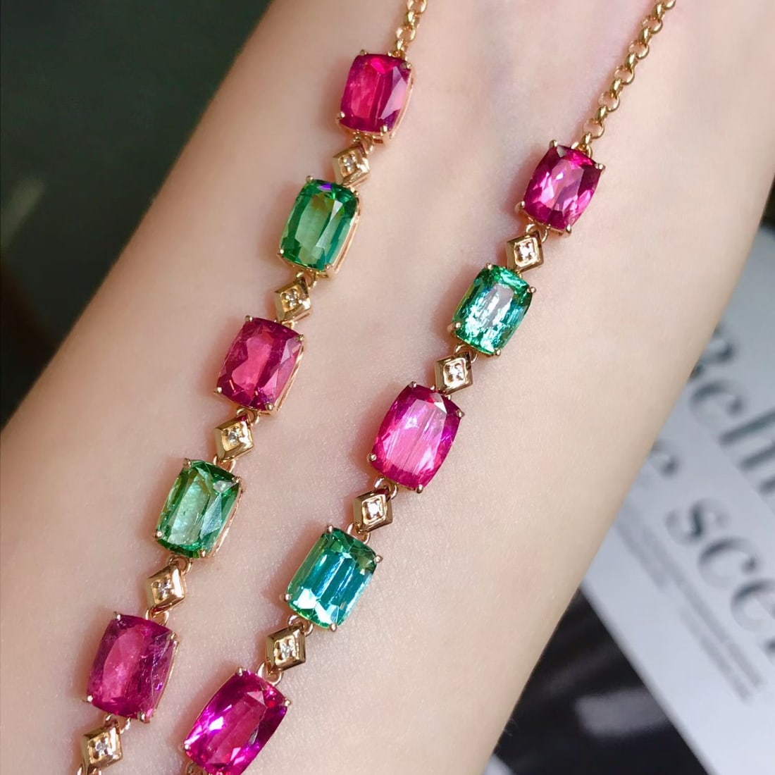 14k Gold 22 Ct Natural Tourmaline & Diamond Necklace - 3