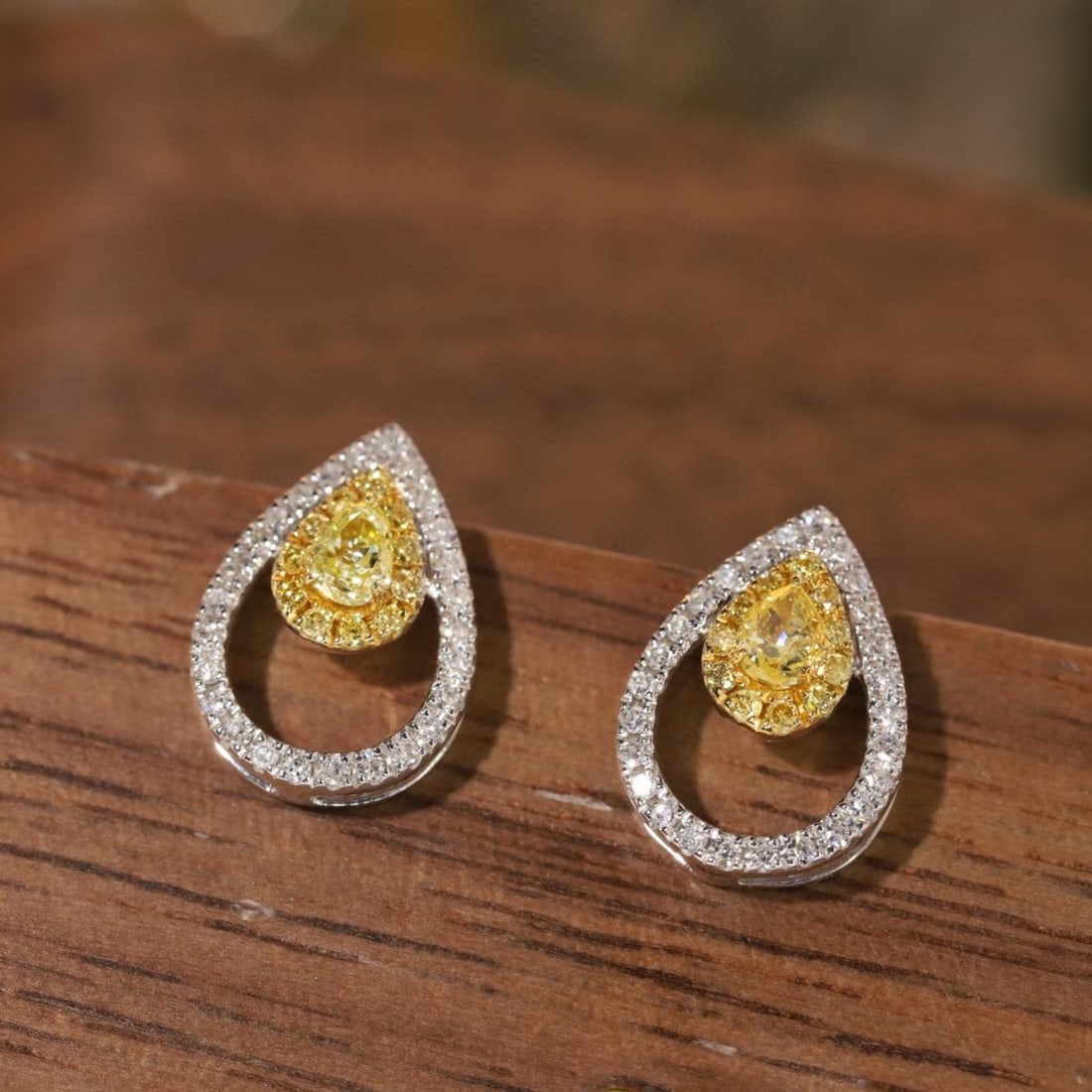 14k Gold 0.40 Ctw Natural Yellow Diamond & Diamond Earrings - 8