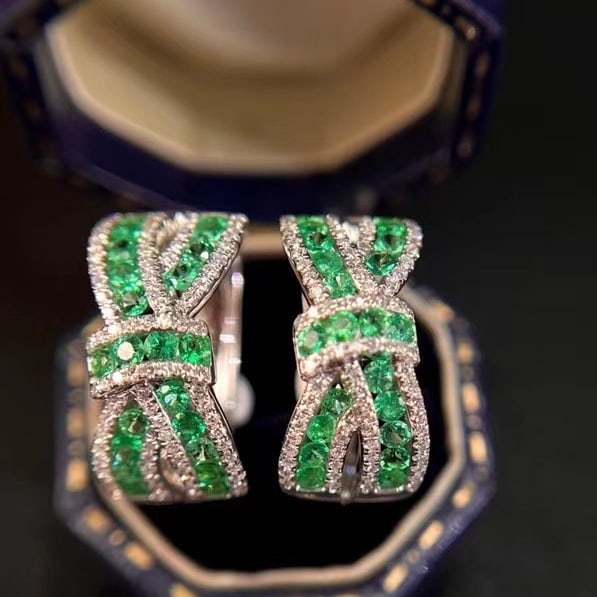 14k Gold 1.54 Ctw Natural Emerald & Diamond Earrings - 2