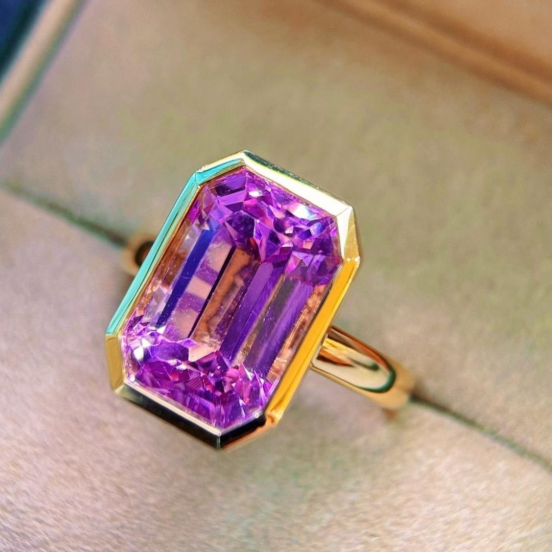 14k Gold 8.50 Ct Natural Kunzite Ring: Ref:231192332 // gold content:14k gold // ring size:7. 25us // // main gemstone:kunzite // shape:octagonal // carat weight:8. 50ct // color:pinkish purple // treatment:natural // Condition: New Low Es