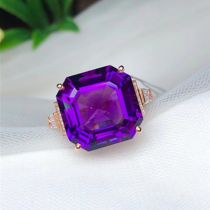 14k Gold 14.02 Ct Natural Amethyst & Diamond & Sapphire Ring: Ref:231192347 // gold content:14k gold // ring size:7. 25us // // main gemstone:amethyst // shape:octagonal // carat weight:14. 02ct // color:purple // treatment:natural // // adjacent gemstone 2 :