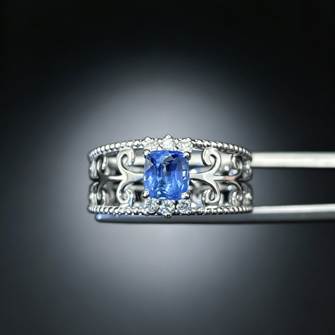 14k Gold 1.12 Ctw Natural Sapphire & Diamond Ring: Ref:231192351 // gold content:14k gold // ring size:7. 25us // // main gemstone:sapphire // shape:cushion // carat weight:1ct // color:blue // treatment:natural // // adjacent gemstone 2 : diamond //