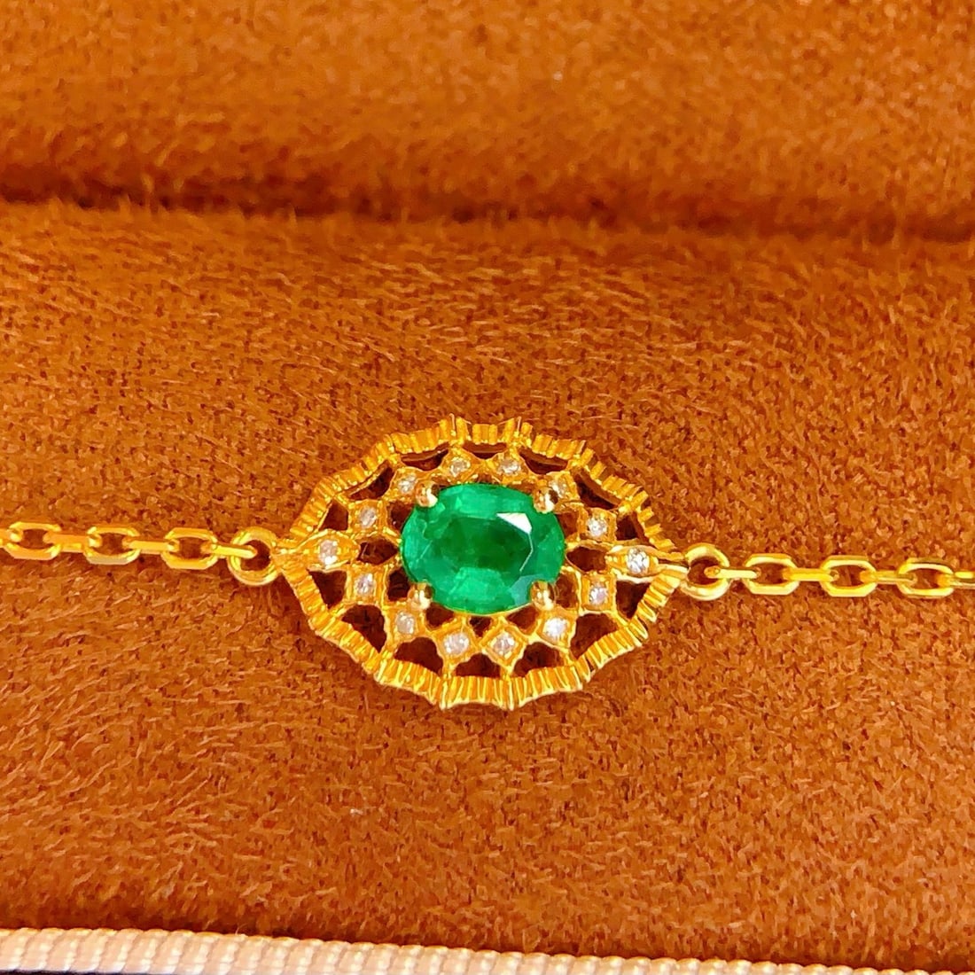 14k Gold 0.45 Ct Natural Emerald & Diamond Bracelet - 3