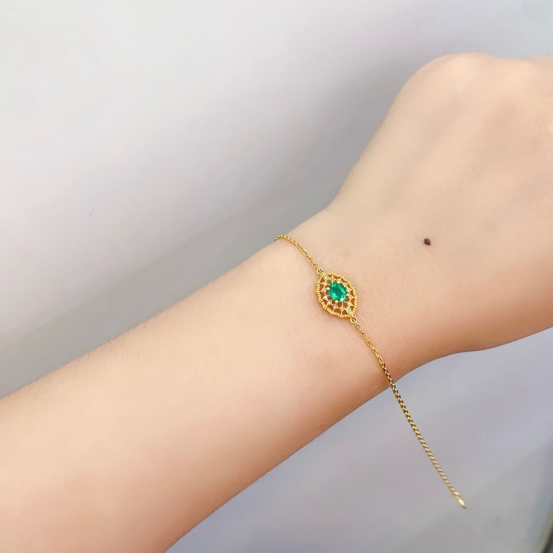 14k Gold 0.45 Ct Natural Emerald & Diamond Bracelet - 6