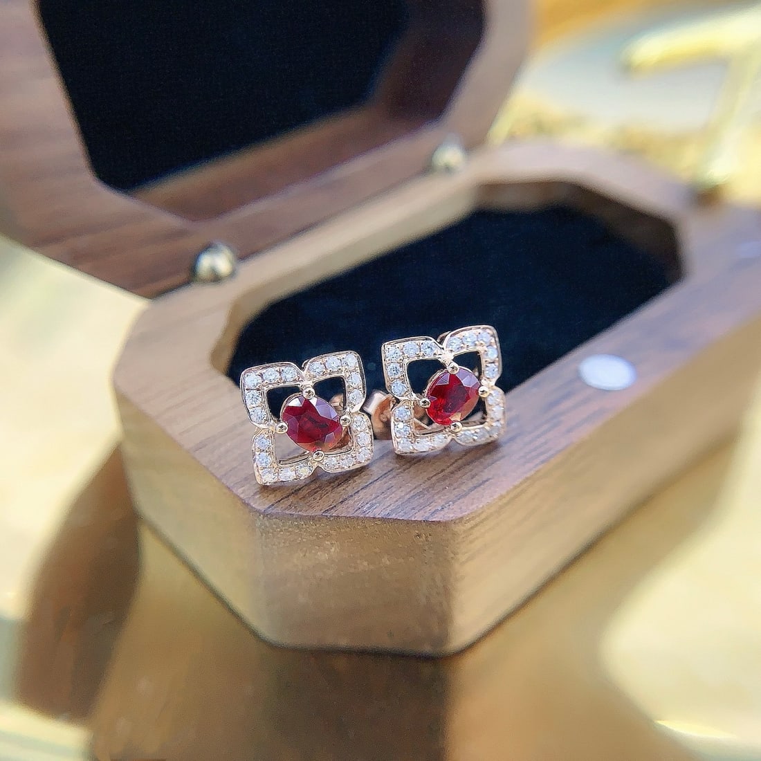 14k Gold 0.82 Ctw Natural Ruby & Diamond Earrings - 3