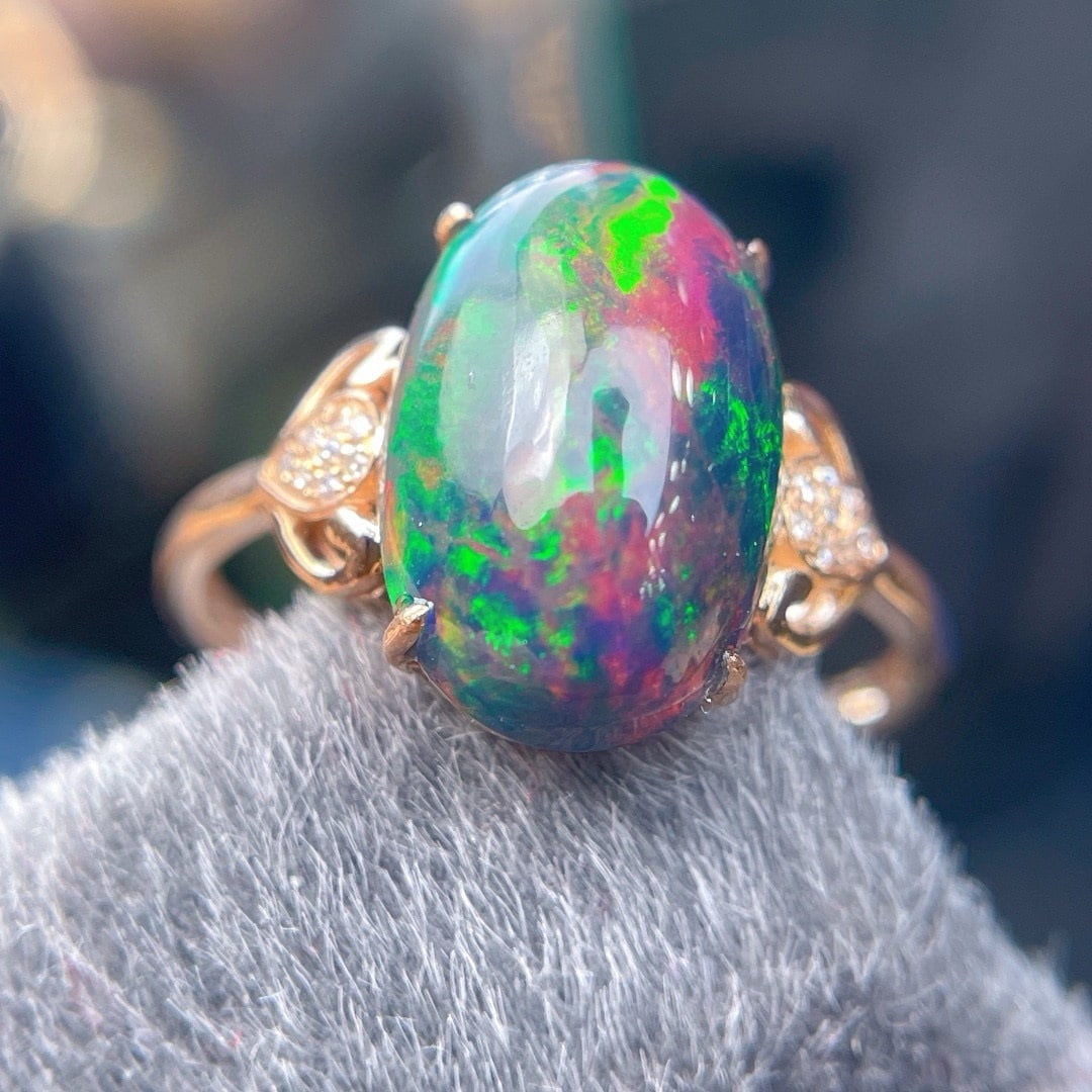 14k Gold 3.5 Ct Natural Opal & Diamond Ring - 6