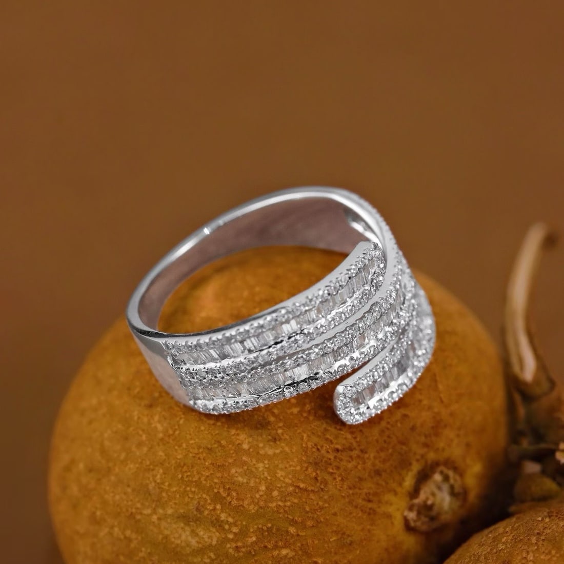 14k Gold 0.9 Ct Natural H Diamond Ring - 4