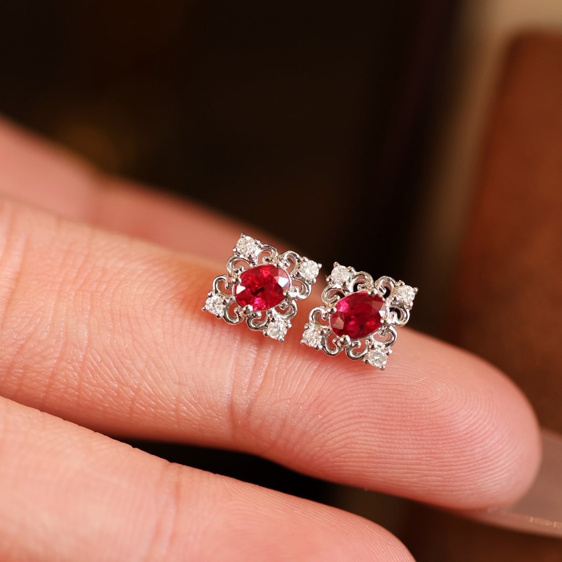 14k Gold 0.82 Ctw Vivid Red Natural Ruby & Diamond Earrings - 4