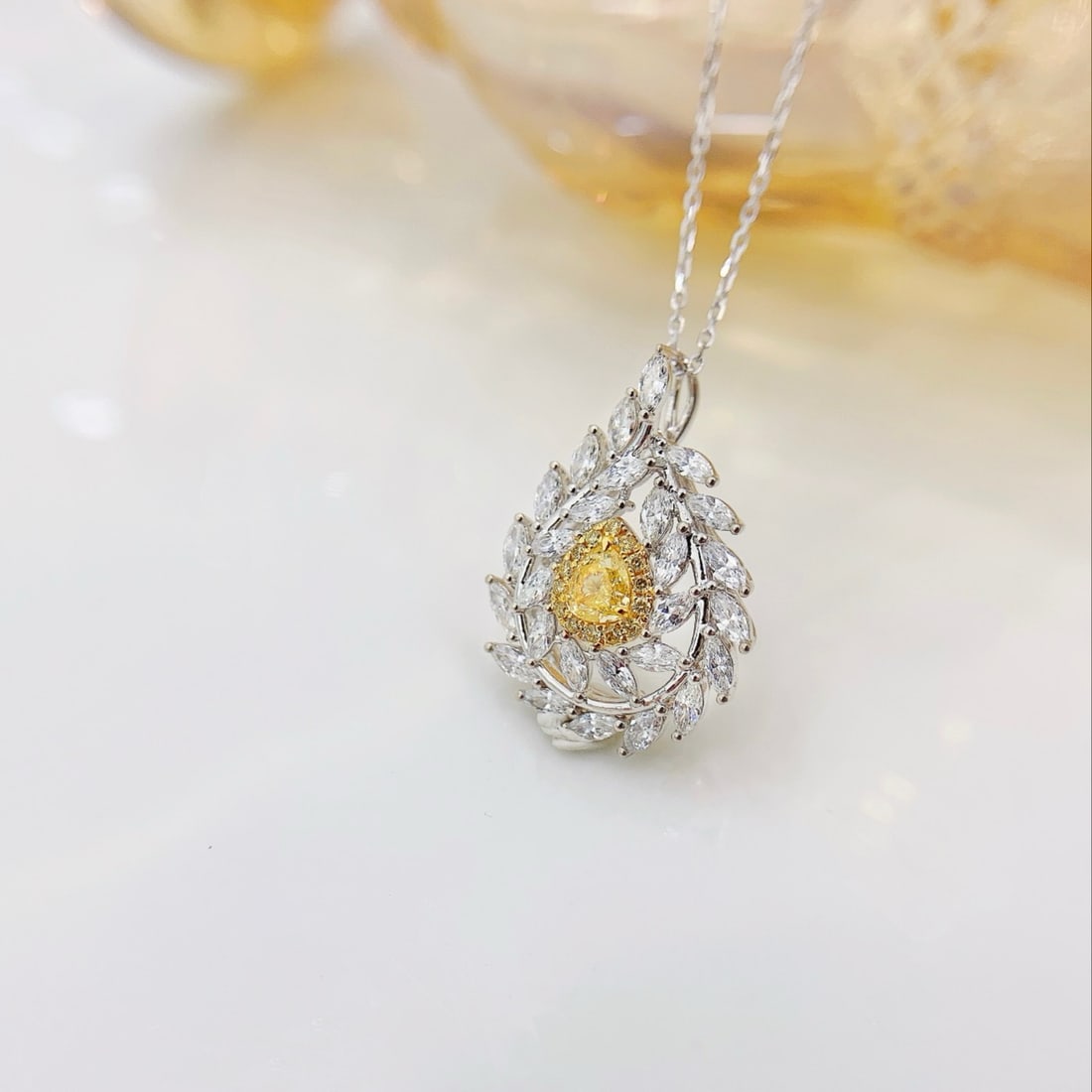 14k Gold 1.22 Ctw Natural Yellow Diamond & Diamond Necklace - 3