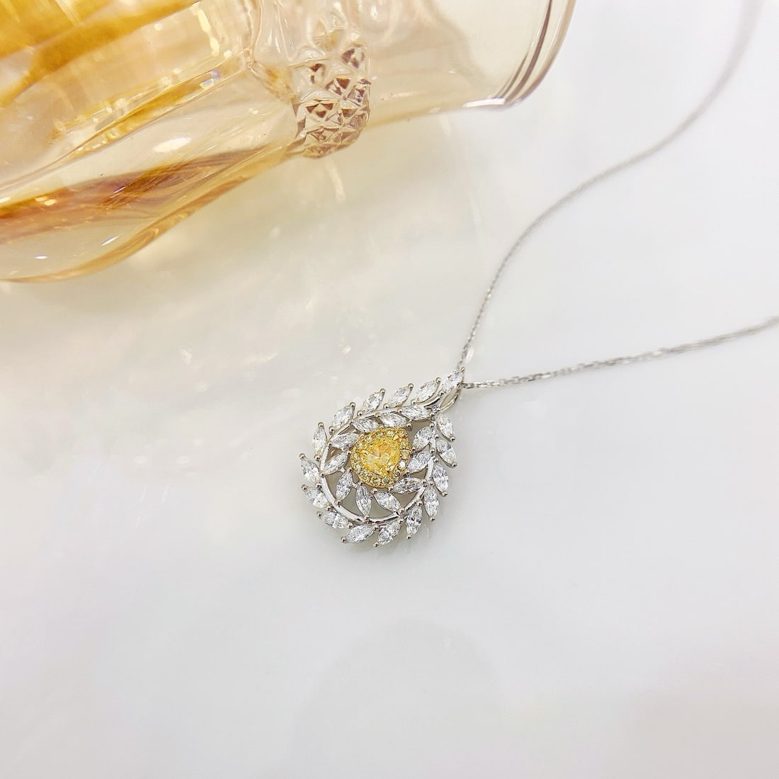14k Gold 1.22 Ctw Natural Yellow Diamond & Diamond Necklace - 4