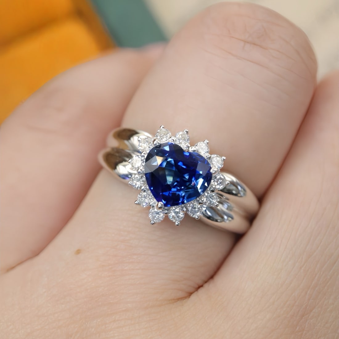 14k Gold 1.46 Ctw Natural Sapphire & Diamond Ring - 5