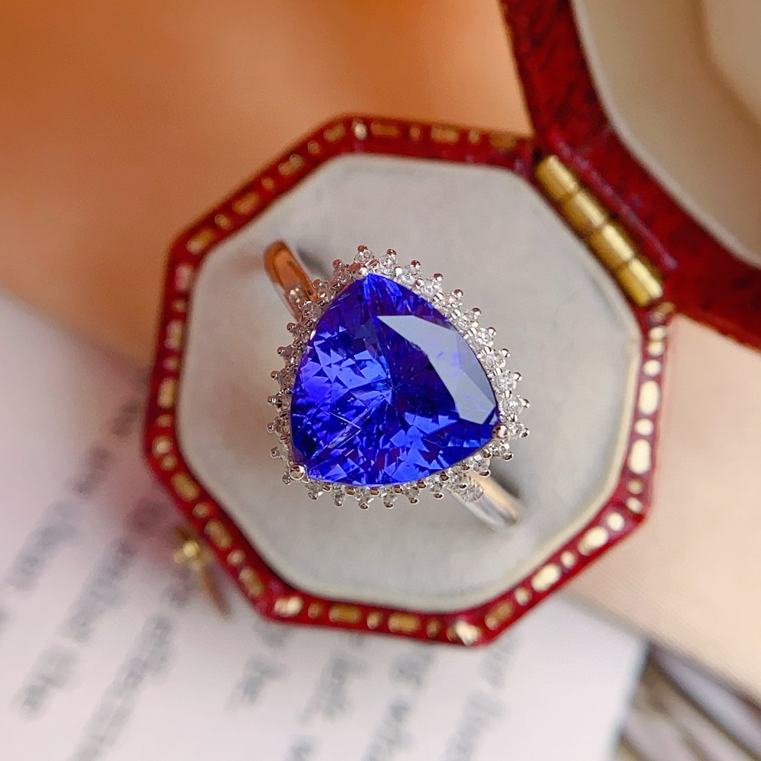 14k Gold 3.10 Ct Natural Tanzanite & Diamond Ring - 6