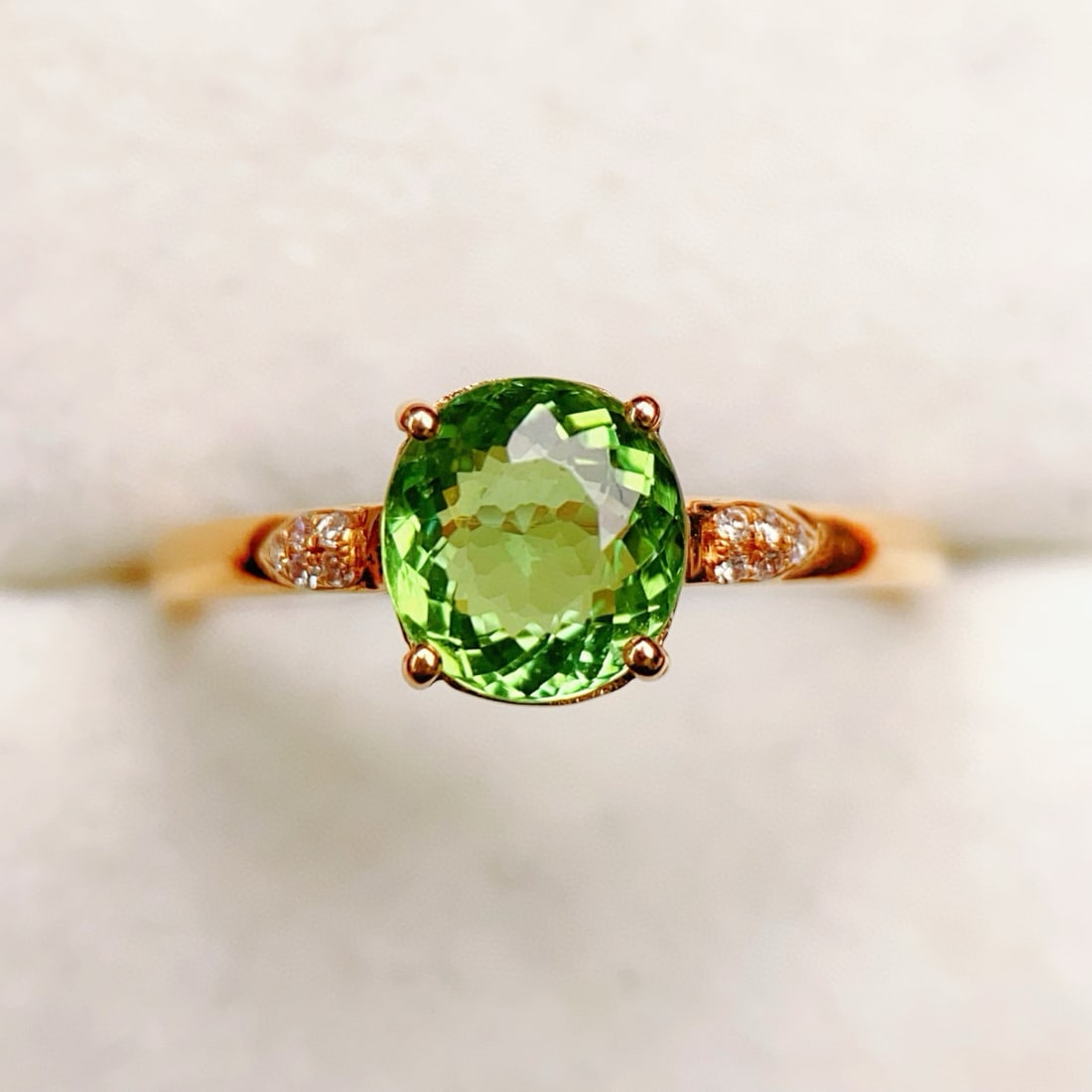 14k Gold 1.53 Ctw Natural Tourmaline & Diamond Ring: Ref:231063094 // gold content:14k gold // ring size:7. 25us // // main gemstone:tourmaline // shape:oval // carat weight:1. 5ct // color:green // treatment:natural // // adjacent gemstone 2 :