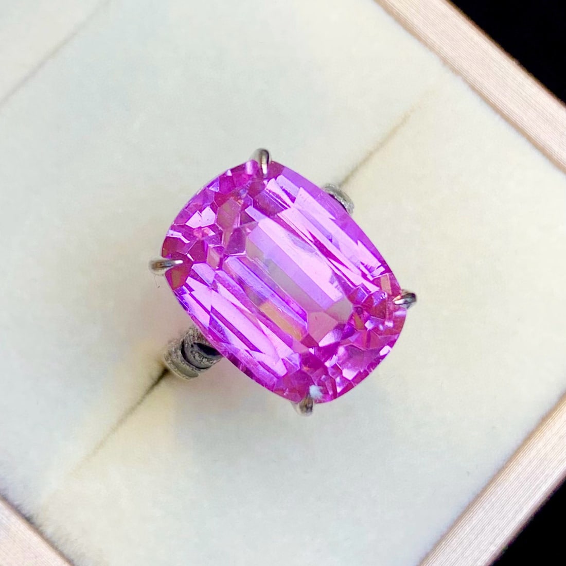 14k Gold 23.2 Ct Natural Kunzite & Diamond Ring: Ref:231063167 // gold content:14k gold // ring size:7. 25us // // main gemstone:kunzite // shape:cushion // carat weight:23. 2ct // color:purple // treatment:natural // // adjacent gemstone 2 :