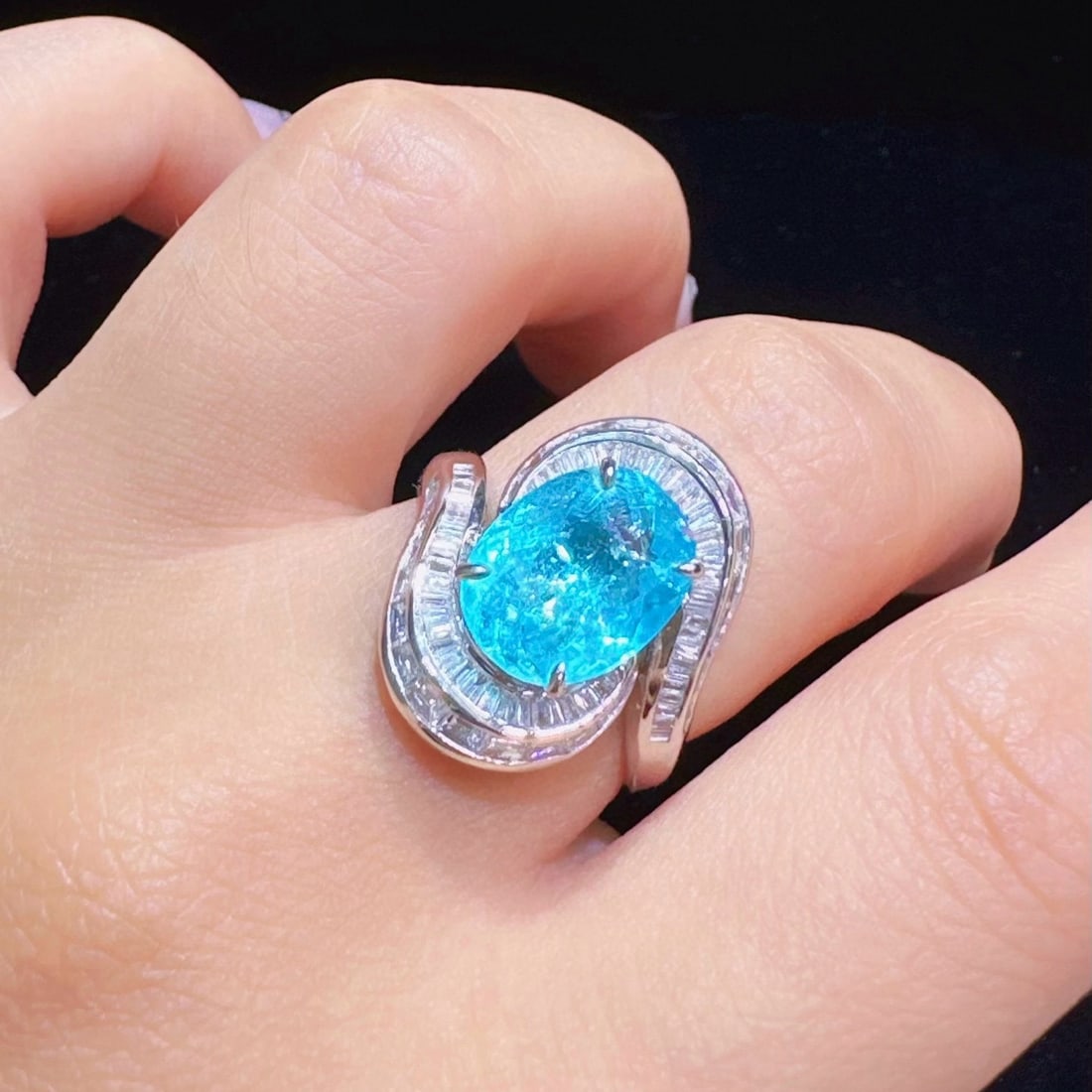 14k Gold 3.88 Ctw Natural Paraiba Tourmaline & Diamond Ring - 3