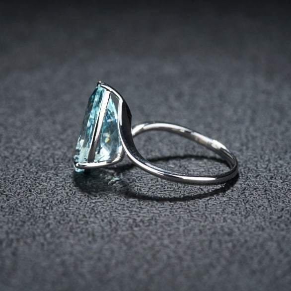 14k Gold 4.49 Ct Natural Aquamarine Ring - 4