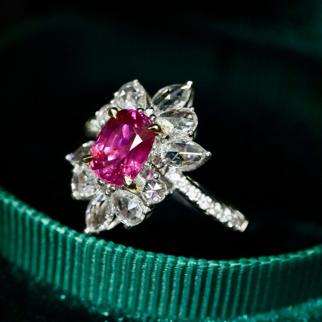 14k Gold 1.80 Ctw Natural Ruby & Diamond Ring - 6