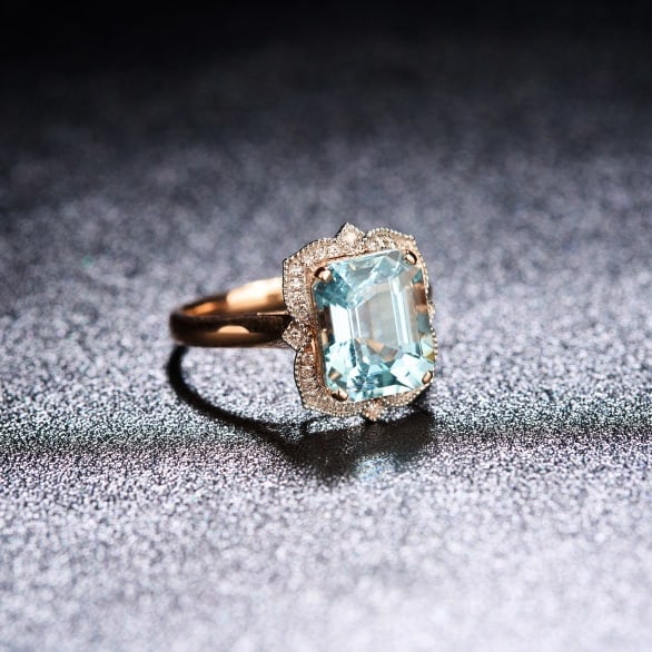 14k Gold 3.52 Ct Natural Aquamarine & Diamond Ring - 2